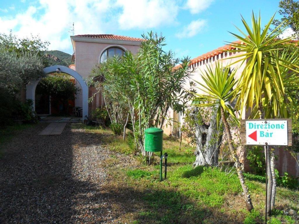 Hotel Sant'Efisio Lotzorai Bagian luar foto