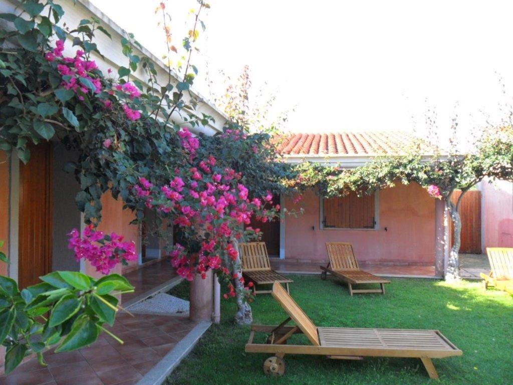 Hotel Sant'Efisio Lotzorai Bagian luar foto